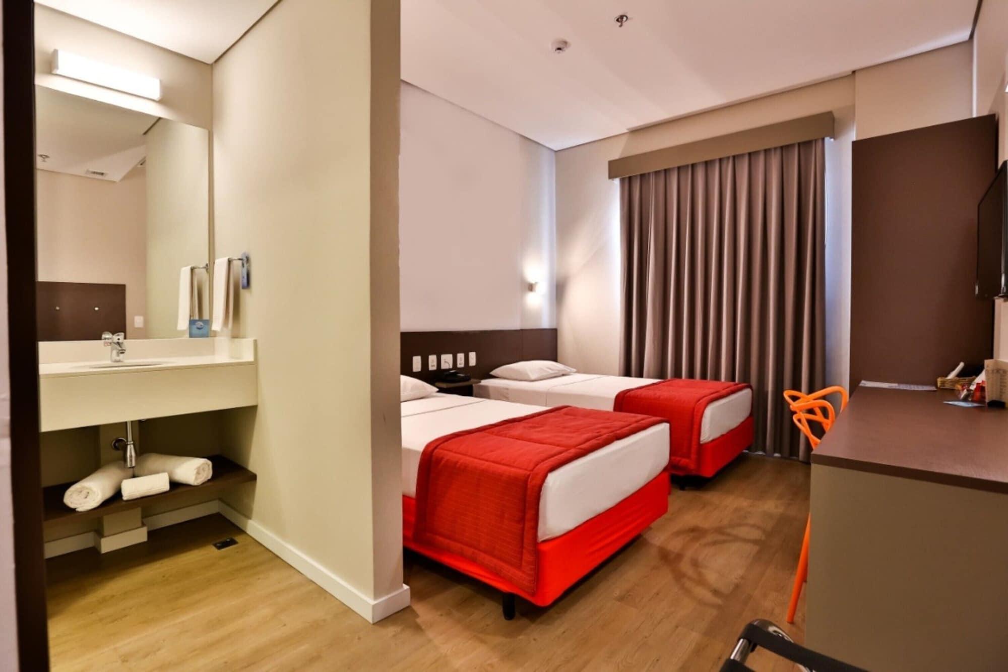 Summit Suites Hotel Pindamonhangaba Kültér fotó