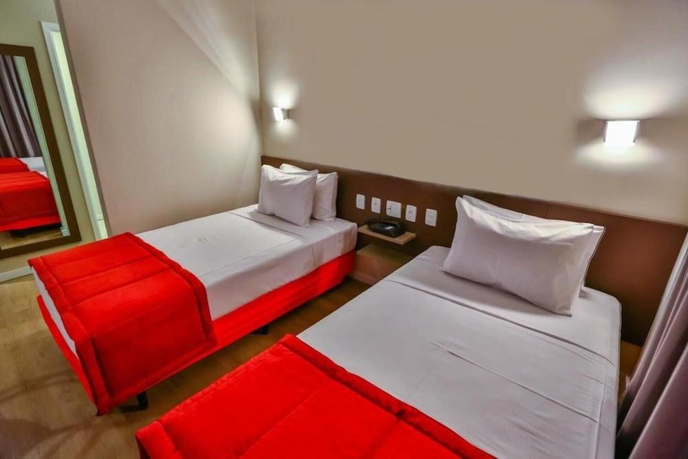Summit Suites Hotel Pindamonhangaba Kültér fotó